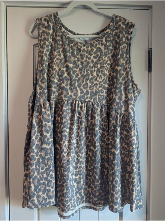 Tops - Leopard Print Top